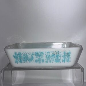 VINTAGE PYREX BLUE AMISH BUTTERPRINT 0503 1 1/2 QUART CASSEROLE